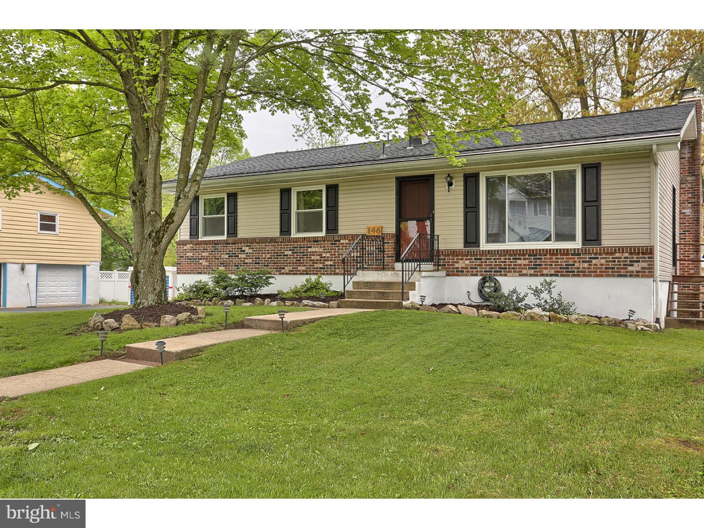 146 Castleton Drive Reading, PA 19607 - Photo 1 of 25