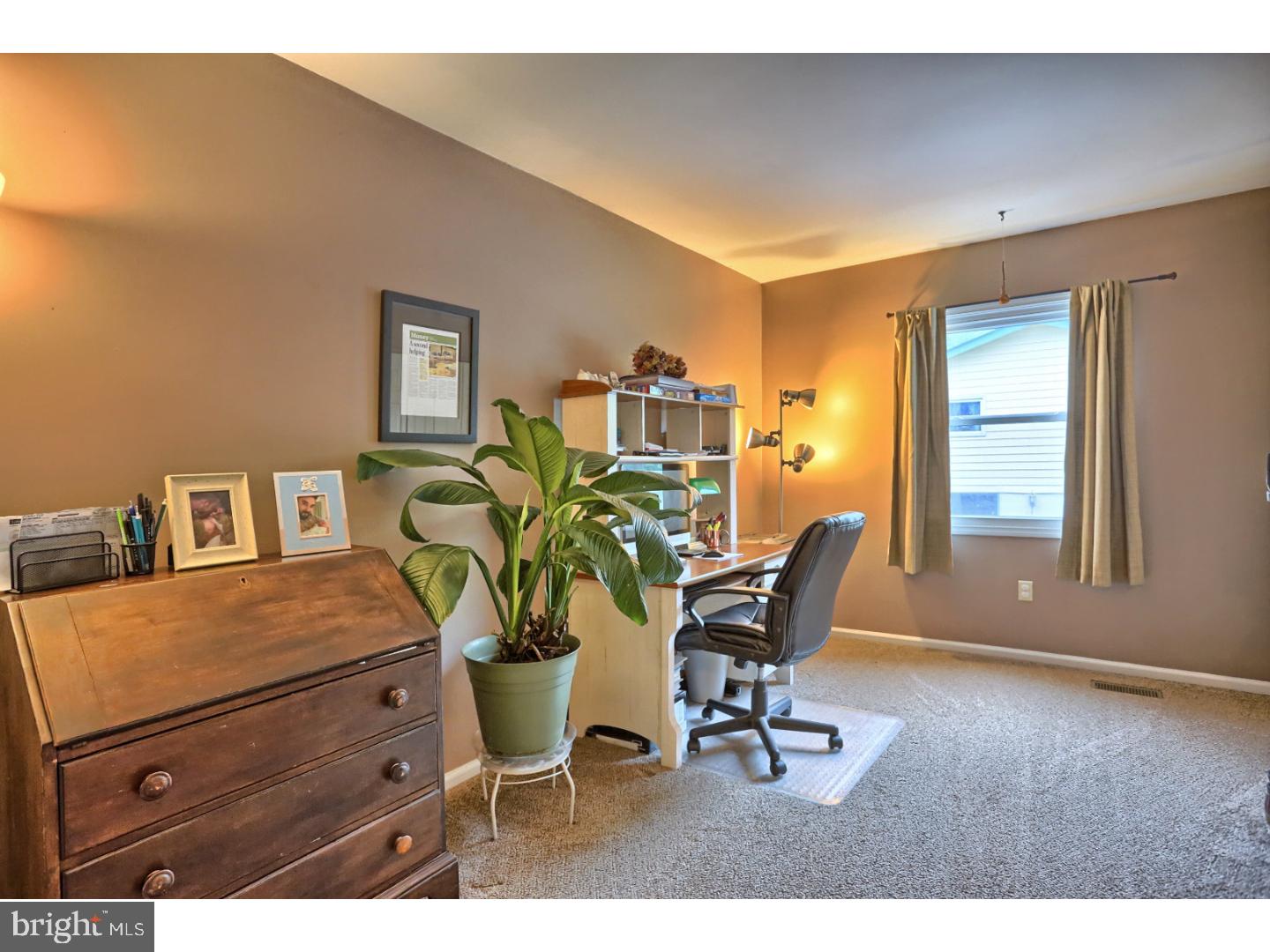 146 Castleton Drive Reading, PA 19607 - Photo 8 of 25