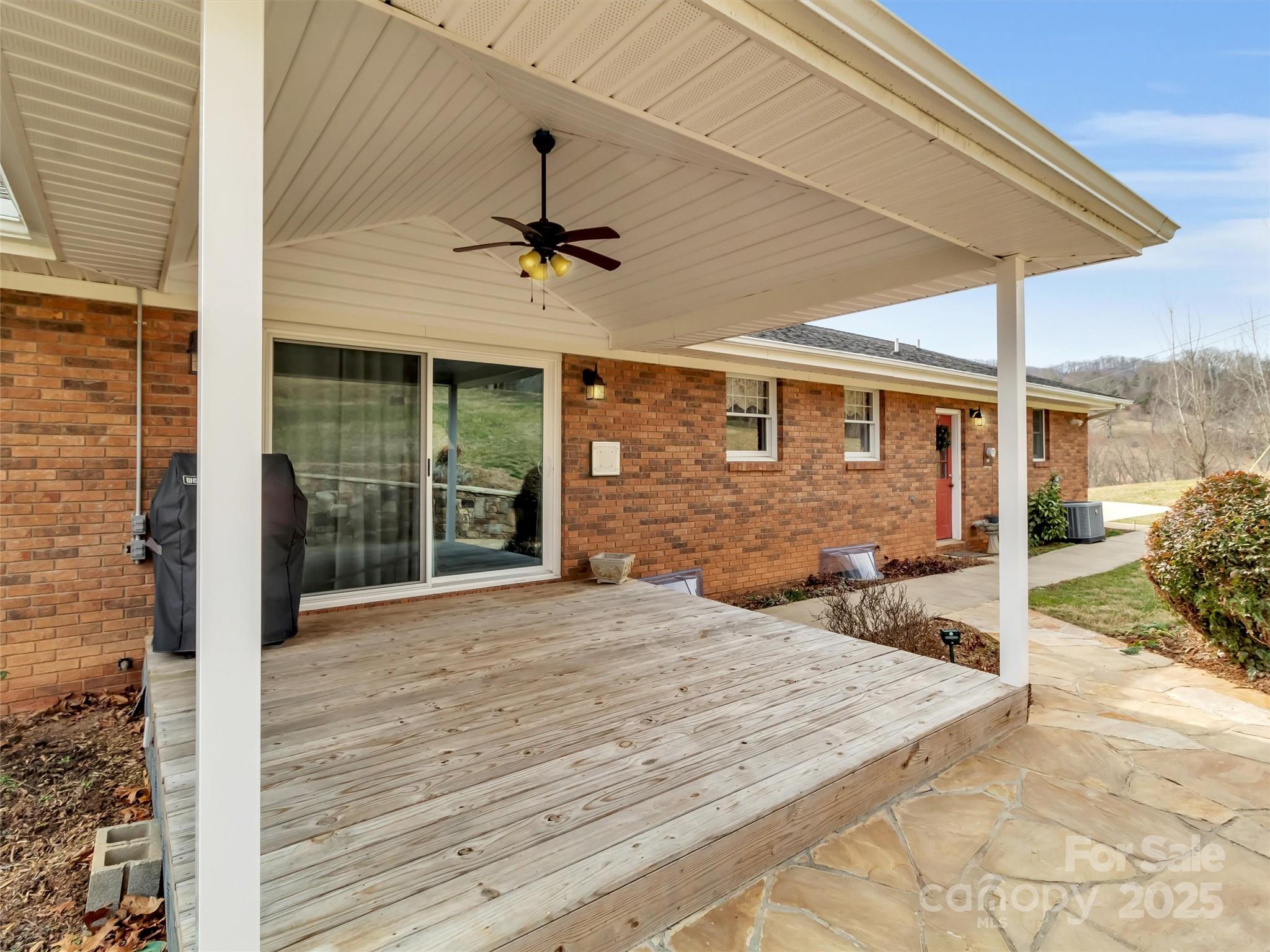 110 Stevenson Cove Road Waynesville, NC 28785 - Photo 29 of 36 Gallery Image 29