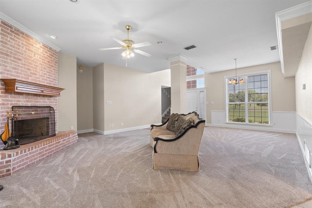 360 Markedstone Road Burleson, TX 76028 - Photo 18 of 40