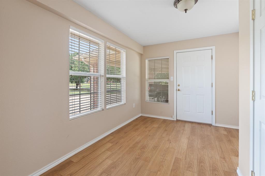 360 Markedstone Road Burleson, TX 76028 - Photo 28 of 40