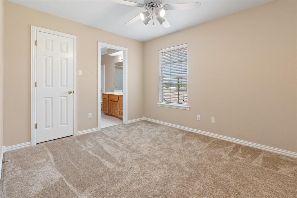 360 Markedstone Road Burleson, TX 76028 - Photo 34 of 40