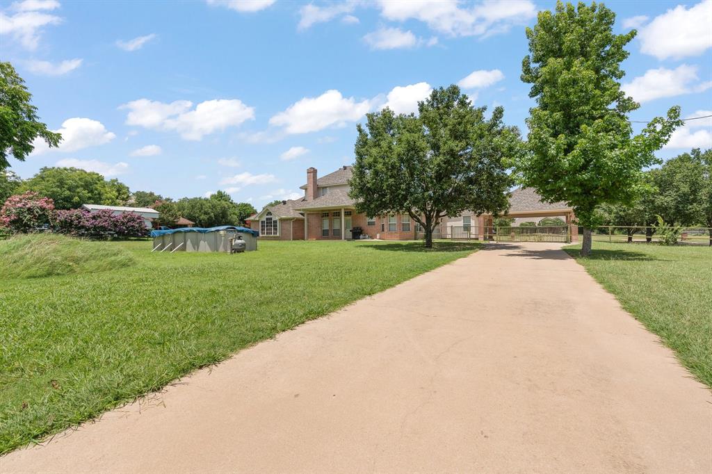 360 Markedstone Road Burleson, TX 76028 - Photo 8 of 40