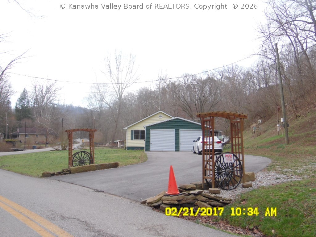 869 New Hope Road Elkview, WV 25071 - Photo 5 of 11 Gallery Image 5
