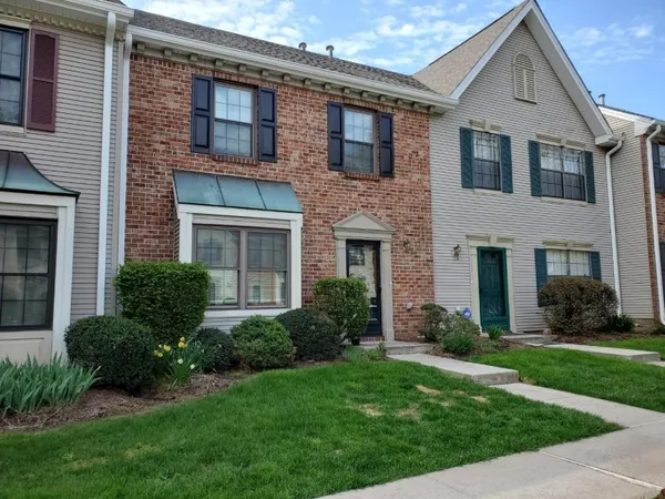 $2,900 | 303 Brokaw Court, Bridgewater, NJ 08807