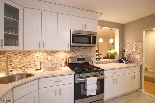 $2,900 | 303 Brokaw Court, Bridgewater, NJ 08807