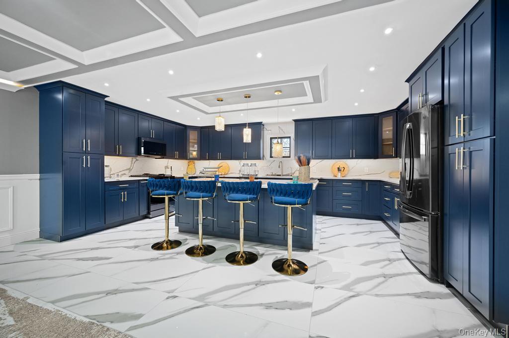 15 Forest Road Valley Stream, NY 11581 - Photo 16 of 44