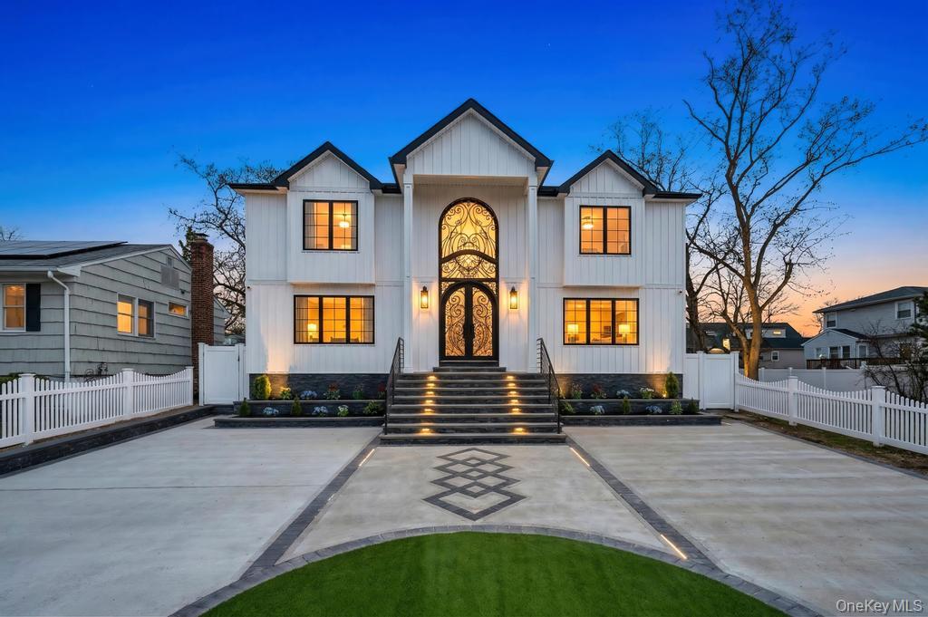 15 Forest Road Valley Stream, NY 11581 - Photo 2 of 44