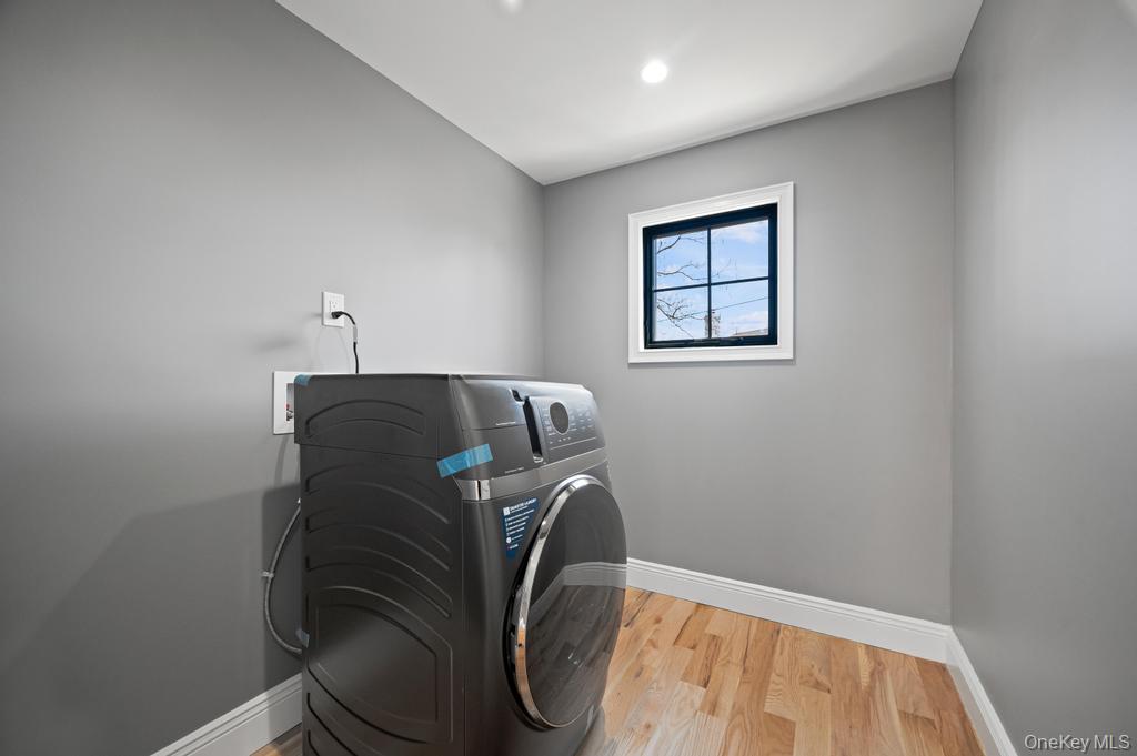 15 Forest Road Valley Stream, NY 11581 - Photo 26 of 44