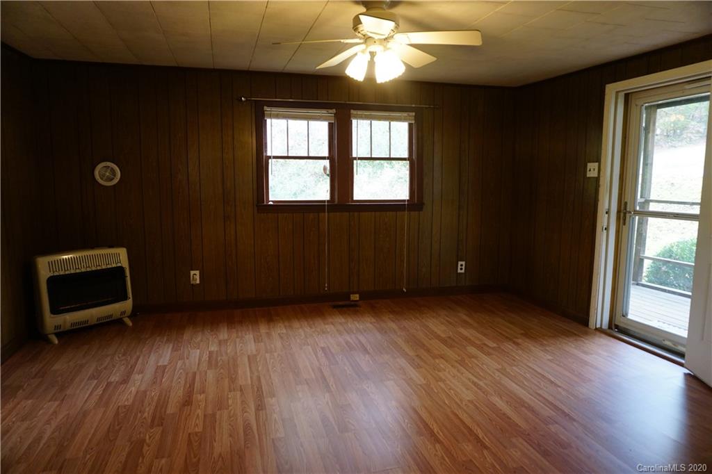 1724 North Powerhouse Road Morganton, NC 28655 - Photo 13 of 27 Gallery Image 13