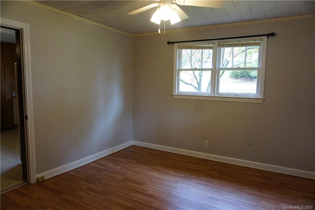 1724 North Powerhouse Road Morganton, NC 28655 - Photo 20 of 27 Gallery Image 20