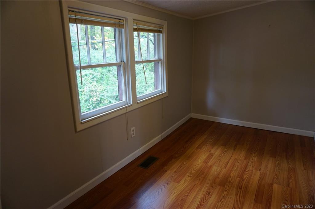 1724 North Powerhouse Road Morganton, NC 28655 - Photo 24 of 27 Gallery Image 24