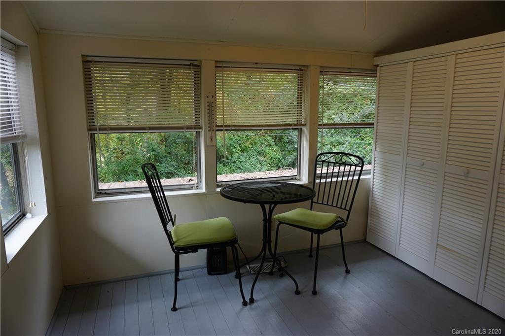 1724 North Powerhouse Road Morganton, NC 28655 - Photo 25 of 27 Gallery Image 25