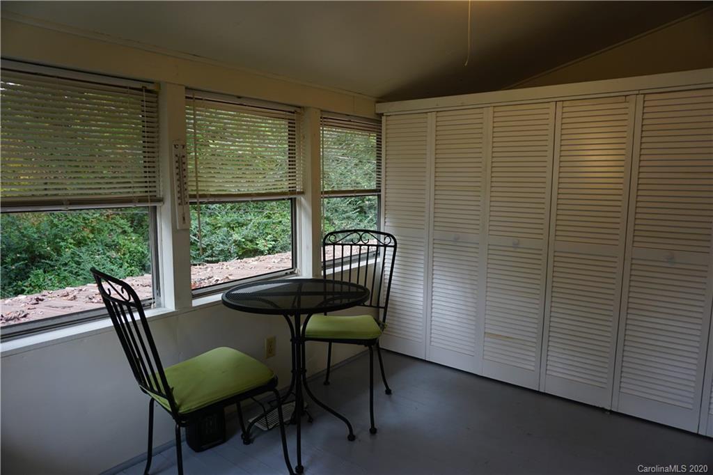 1724 North Powerhouse Road Morganton, NC 28655 - Photo 26 of 27 Gallery Image 26