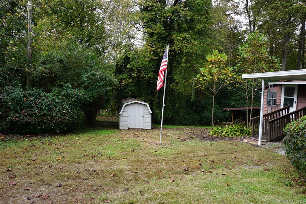 1724 North Powerhouse Road Morganton, NC 28655 - Photo 7 of 27 Gallery Image 7