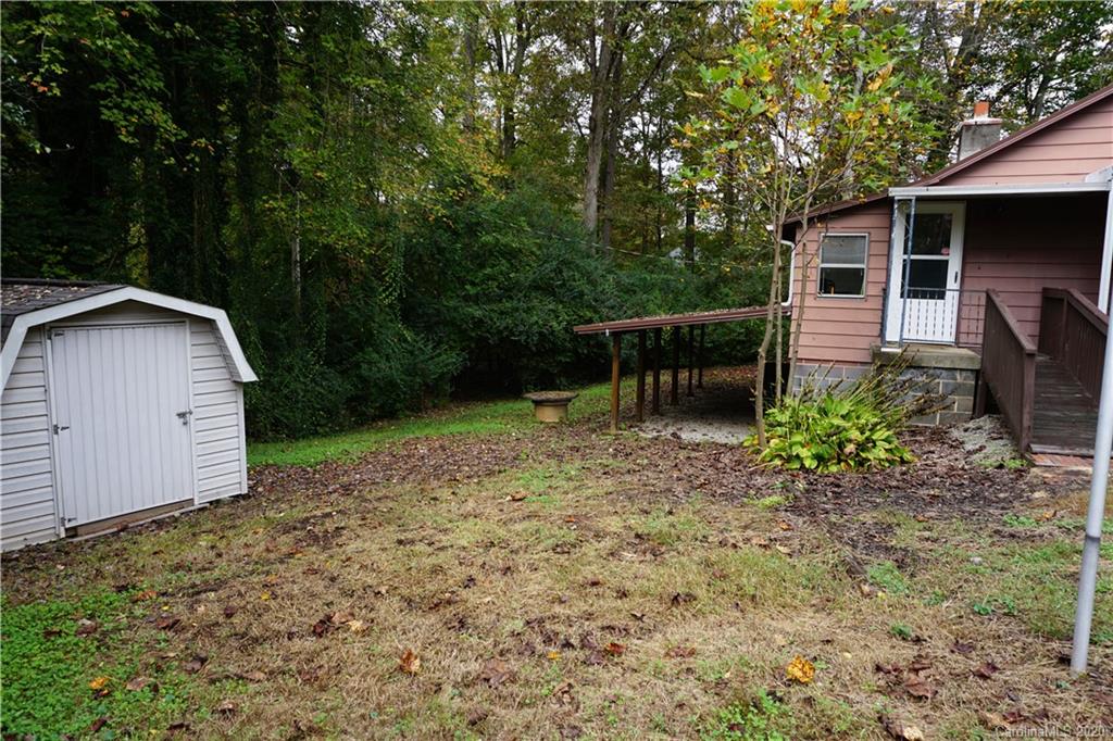 1724 North Powerhouse Road Morganton, NC 28655 - Photo 8 of 27 Gallery Image 8
