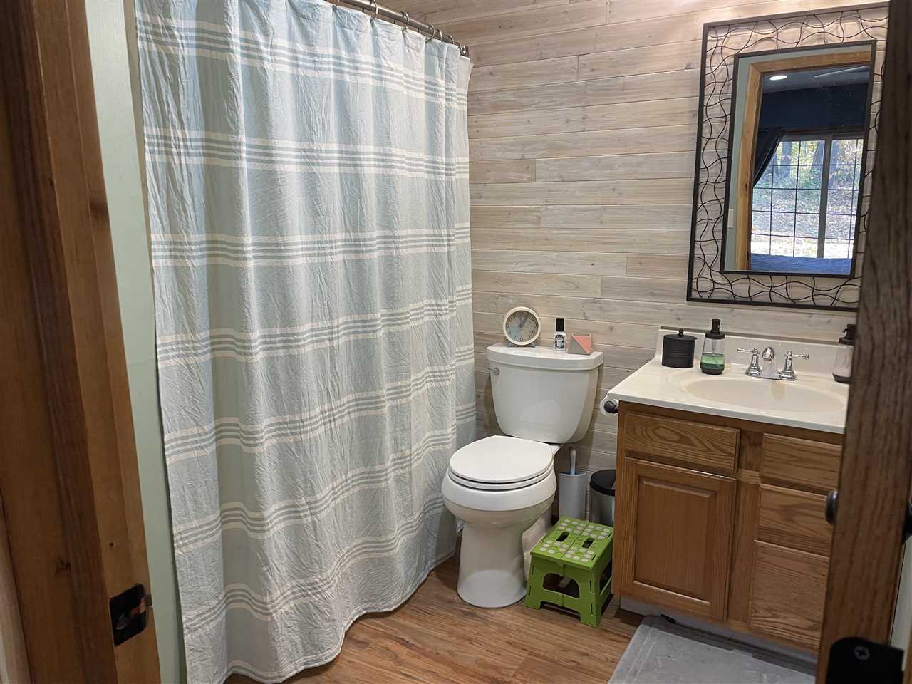 7233 Gillette Road Flushing, MI 48433 - Photo 12 of 34 50060134-12.JPG