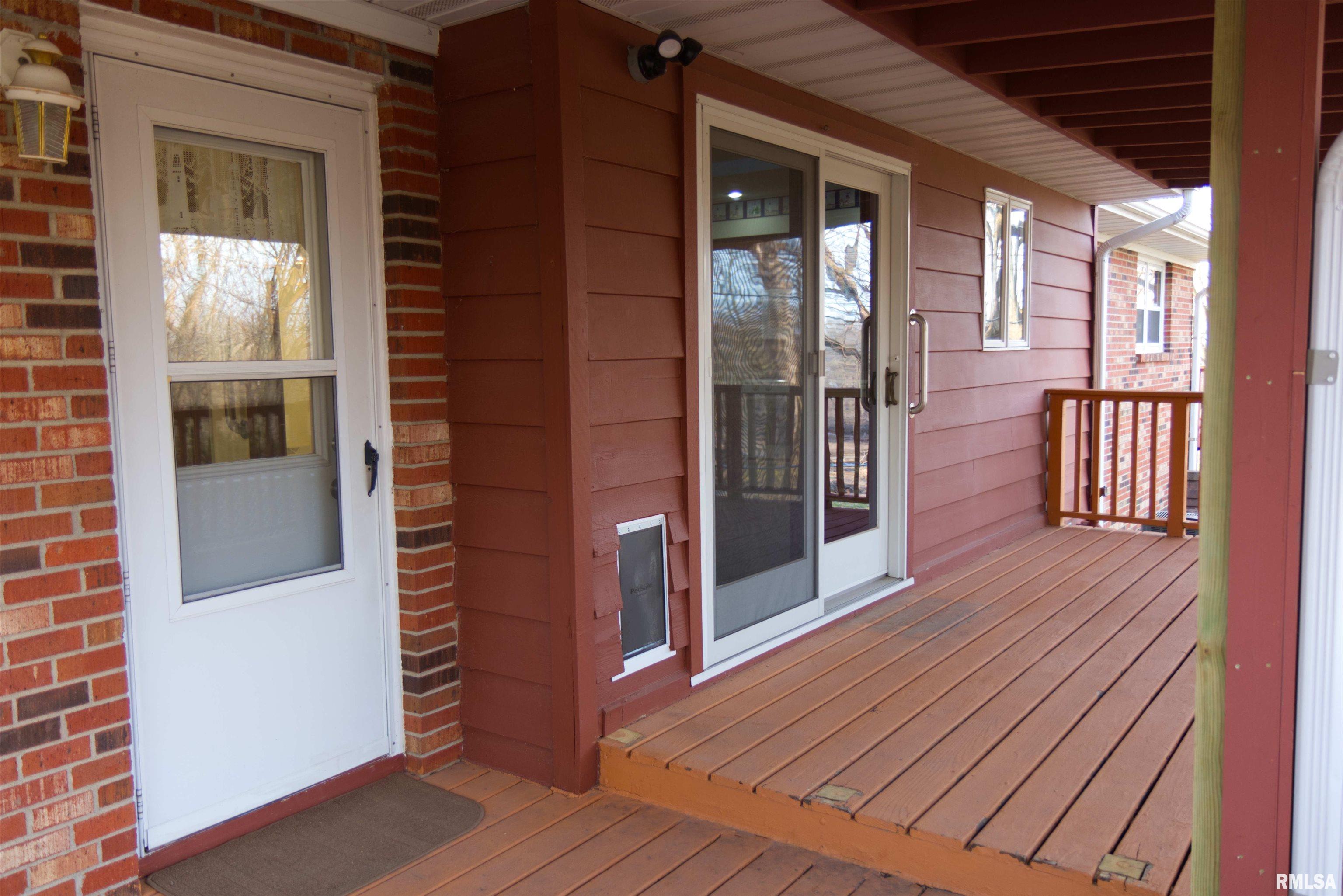 730 Schick Road Clinton, IA 52732 - Photo 6 of 36 Gallery Image 6