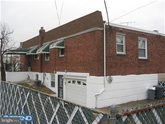 2023 Tomlinson Road Philadelphia, PA 19116 - Photo 3 of 12 Exterior Back