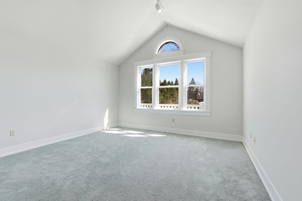 365 Middle Street Amherst, MA 01002 - Photo 24 of 42 an empty room with a window