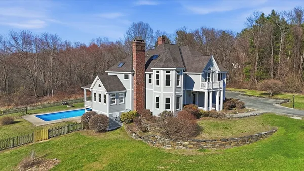 $1,399,999 | 365 Middle Street, Amherst, MA 01002