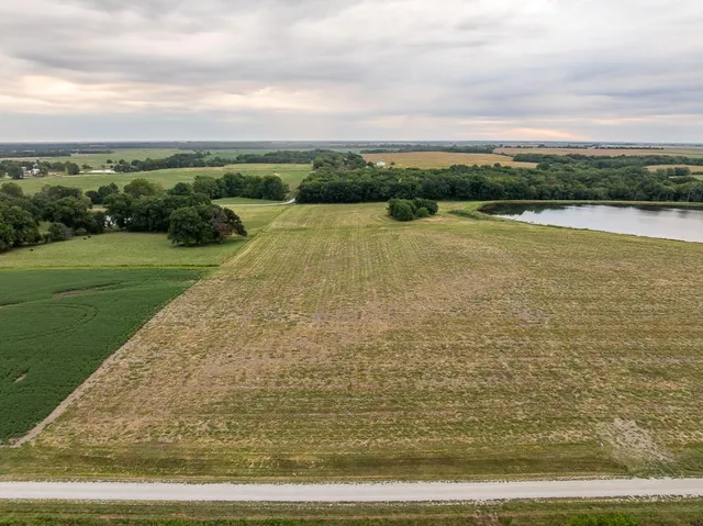 $348,400 | 42.23-acres Southeast 42.23-acres Se 1151st Road, Windsor, MO 65360