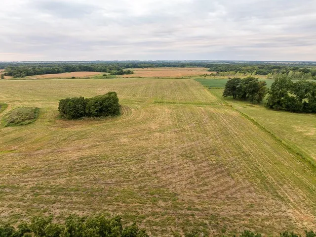 $348,400 | 42.23-acres Southeast 42.23-acres Se 1151st Road, Windsor, MO 65360