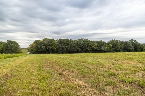 $316,725 | 42.23-acres Southeast 42.23-acres Se 1151st Road, Windsor, MO 65360