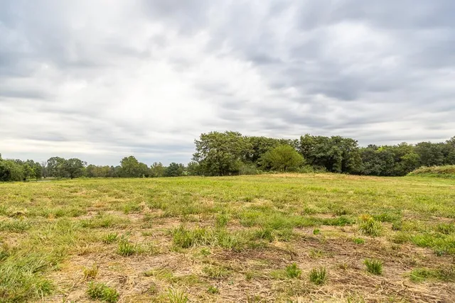 $348,400 | 42.23-acres Southeast 42.23-acres Se 1151st Road, Windsor, MO 65360