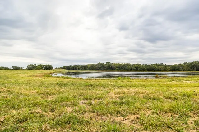 $348,400 | 42.23-acres Southeast 42.23-acres Se 1151st Road, Windsor, MO 65360