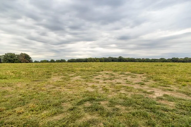 $348,400 | 42.23-acres Southeast 42.23-acres Se 1151st Road, Windsor, MO 65360