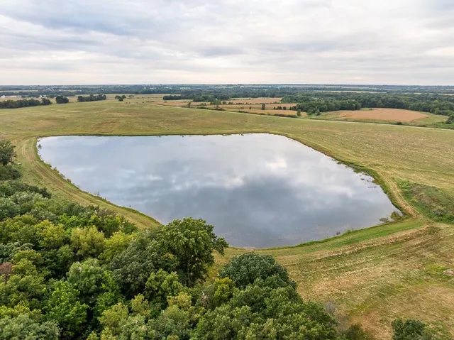 $348,400 | 42.23-acres Southeast 42.23-acres Se 1151st Road, Windsor, MO 65360