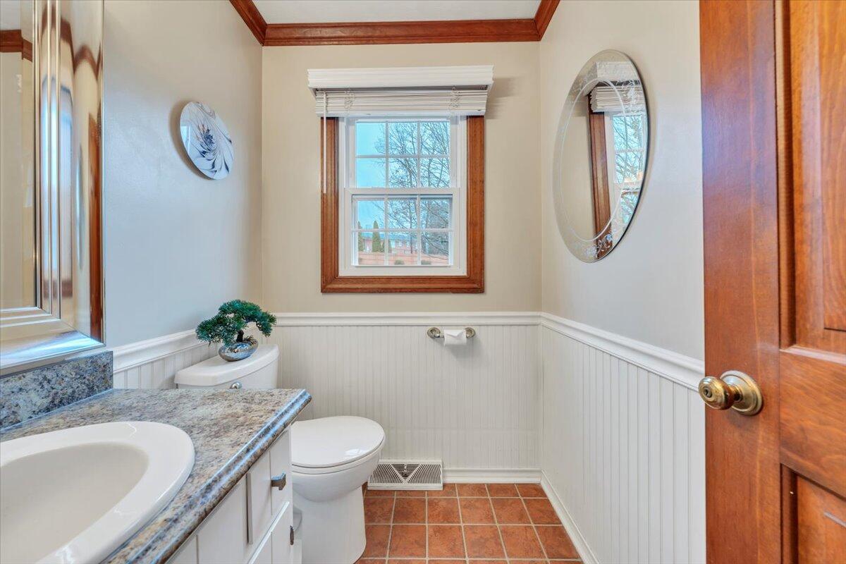 3336 Clara Avenue Southwest Roanoke, VA 24018 - Photo 26 of 70 25-MIB00471