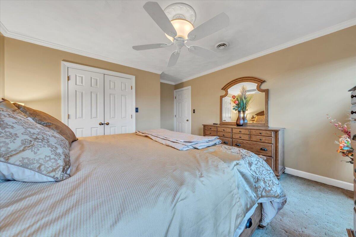 3336 Clara Avenue Southwest Roanoke, VA 24018 - Photo 34 of 70 35-MIB00522