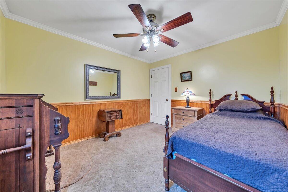 3336 Clara Avenue Southwest Roanoke, VA 24018 - Photo 38 of 70 37-MIB00528