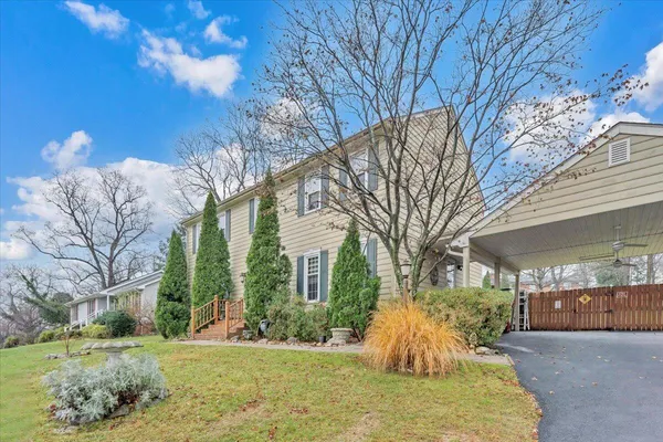 $564,775 | 3336 Clara Avenue Southwest, Roanoke, VA 24018