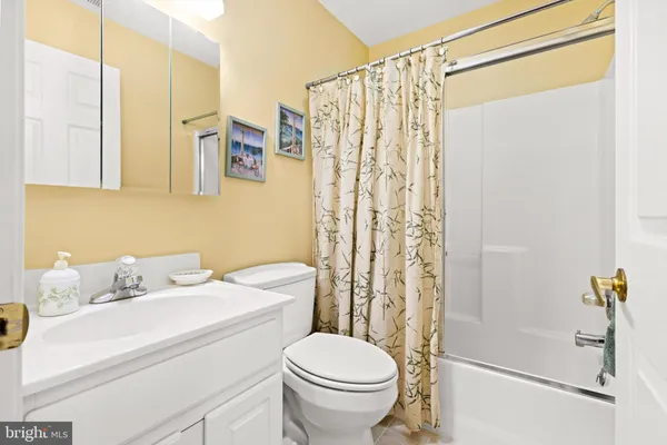 $1,375,000 | 1 6th Street, Unit B, Rehoboth Beach, DE 19971