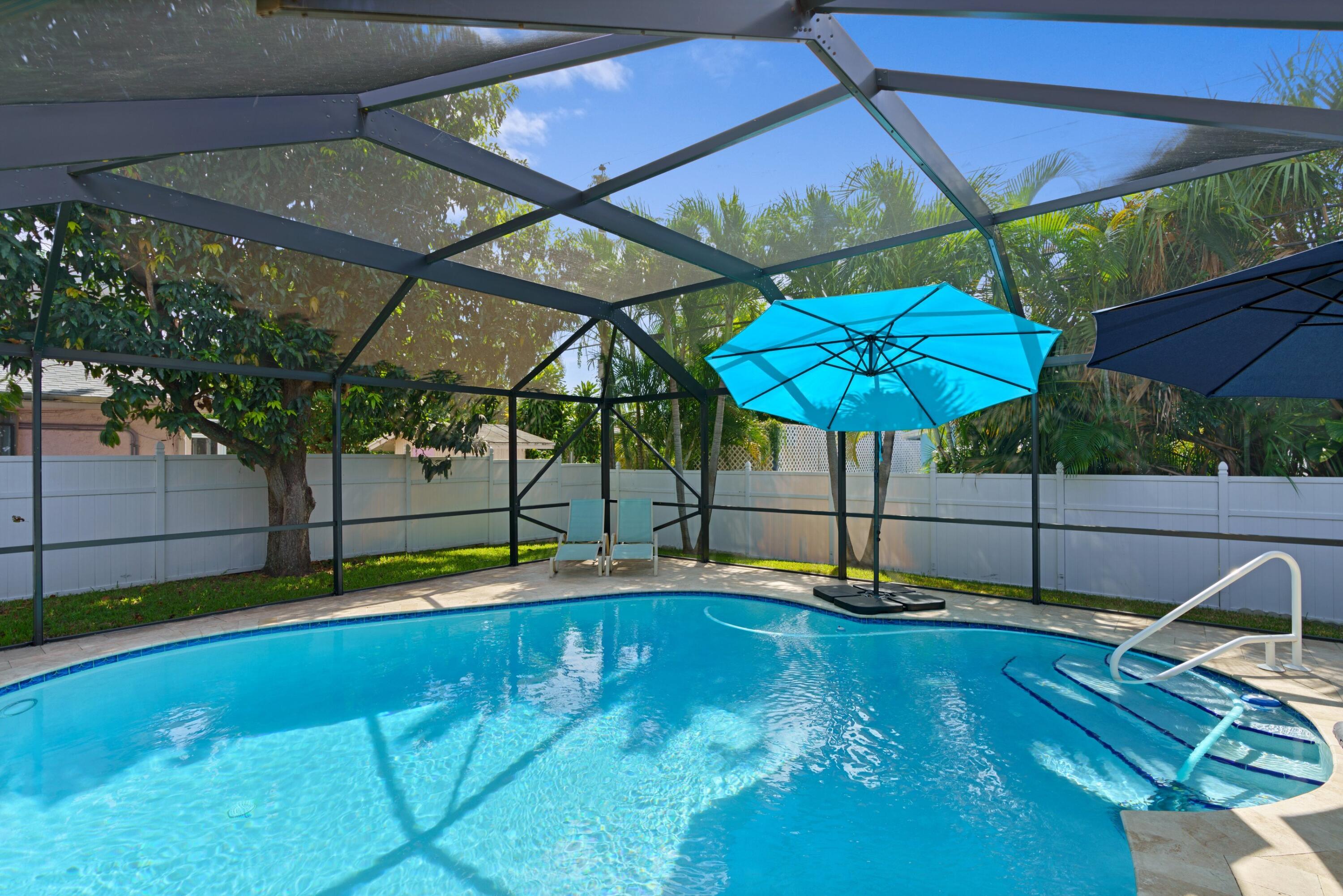 274 Northeast 24th Court Boca Raton, FL 33431 - Photo 12 of 38 Pool & Patio