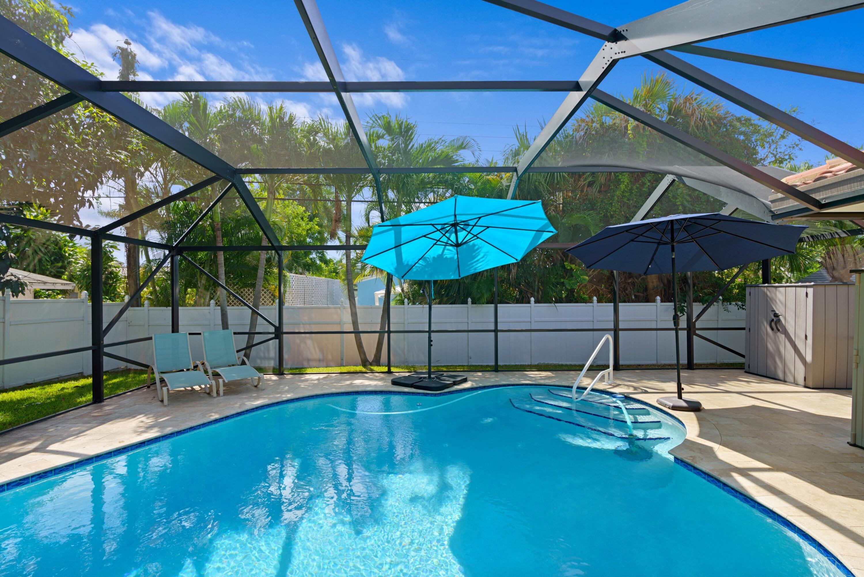 274 Northeast 24th Court Boca Raton, FL 33431 - Photo 13 of 38 Pool & Patio