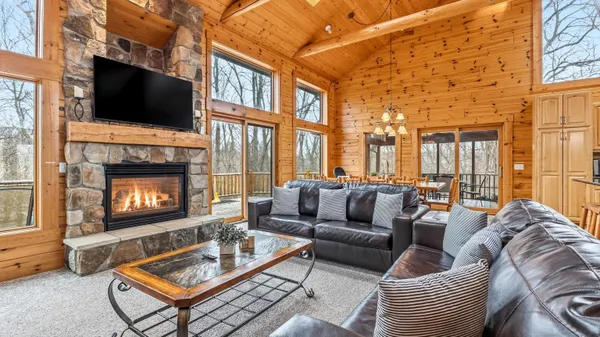 $639,900 | 38 Cemetery Ridge Road, Galena, IL 61036