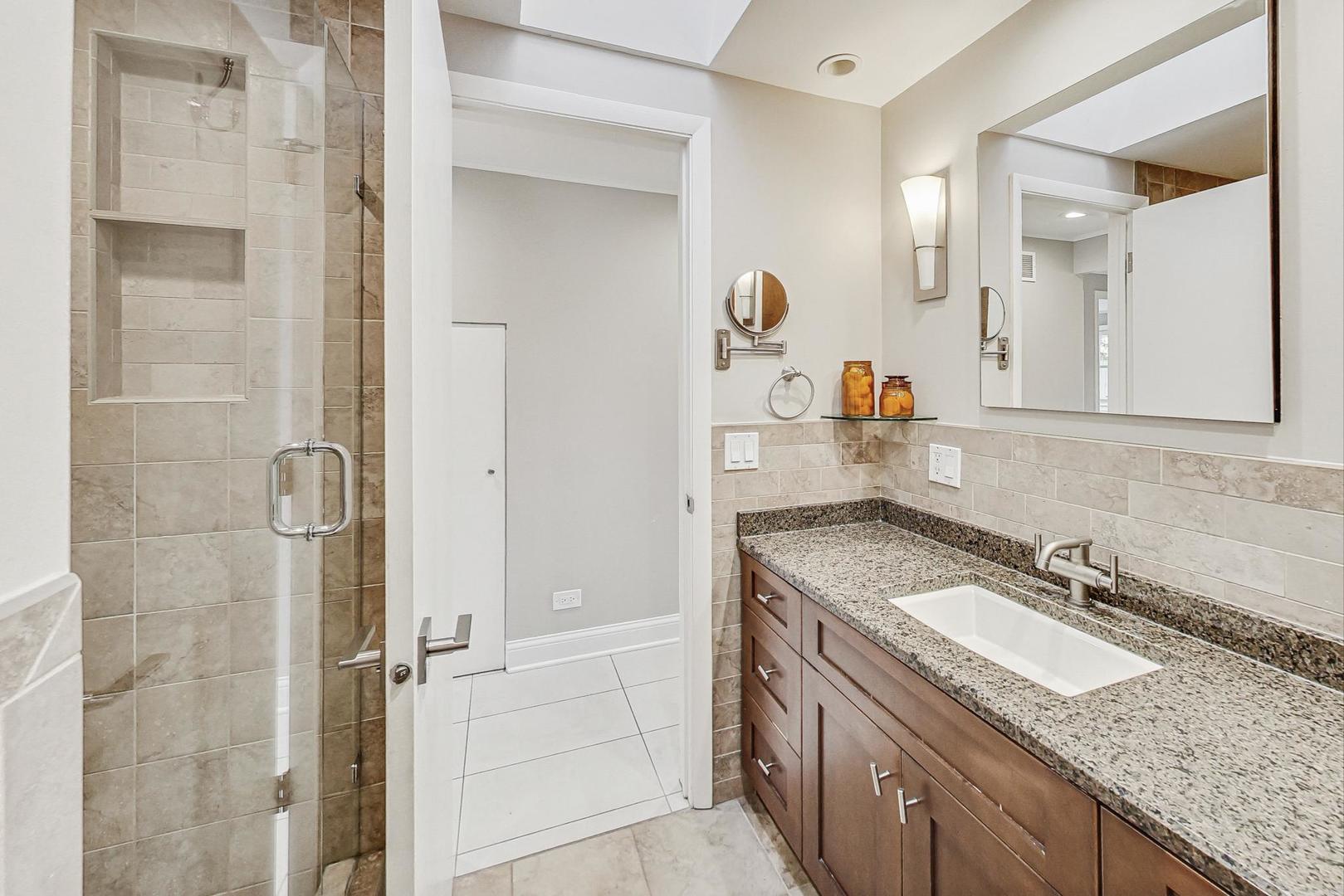 2392 Manor Lane Park Ridge, IL 60068 - Photo 15 of 29