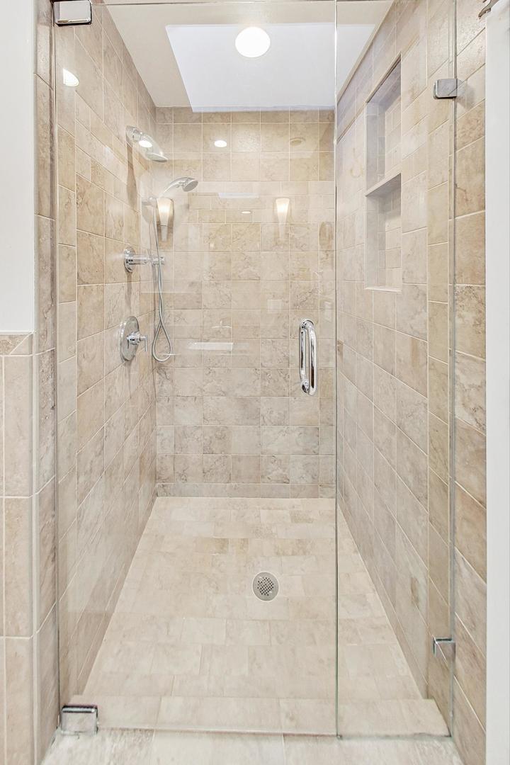2392 Manor Lane Park Ridge, IL 60068 - Photo 16 of 29