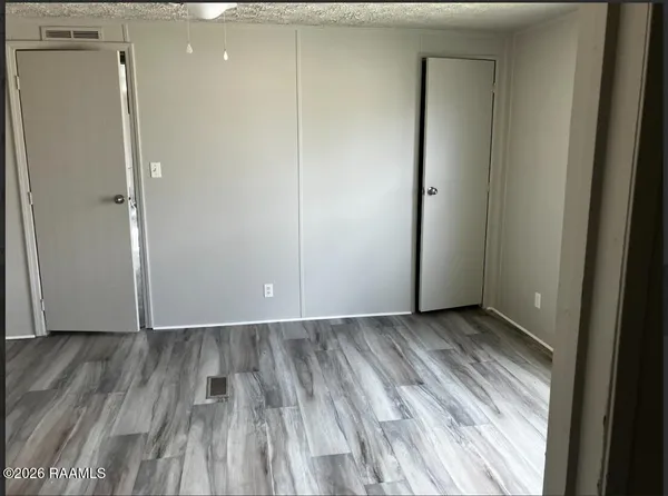 $995 | 1118 Melvin Dupuis Road, Unit 36, Breaux Bridge, LA 70517