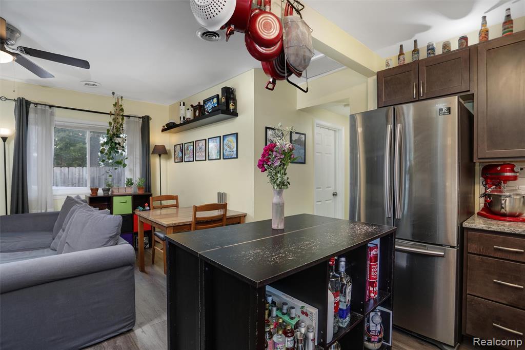 3932 Oak Knoll Road Waterford, MI 48328 - Photo 11 of 28 Gallery Image 11