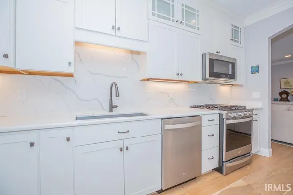 $440,000 | 8218 Nolia Lane, Newburgh, IN 47630