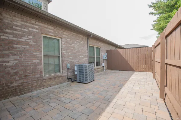 $440,000 | 8218 Nolia Lane, Newburgh, IN 47630