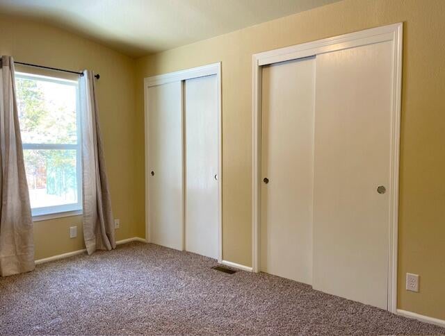 10215 Split Rail Road La Pine, OR 97739 - Photo 10 of 18 Large bedroom