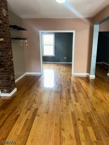 $2,900 | 12 Cedar Avenue, Elizabeth, NJ 07202