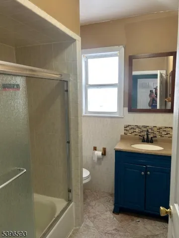 $2,900 | 12 Cedar Avenue, Elizabeth, NJ 07202