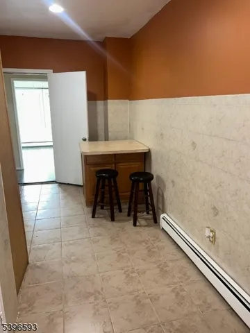 $2,900 | 12 Cedar Avenue, Elizabeth, NJ 07202